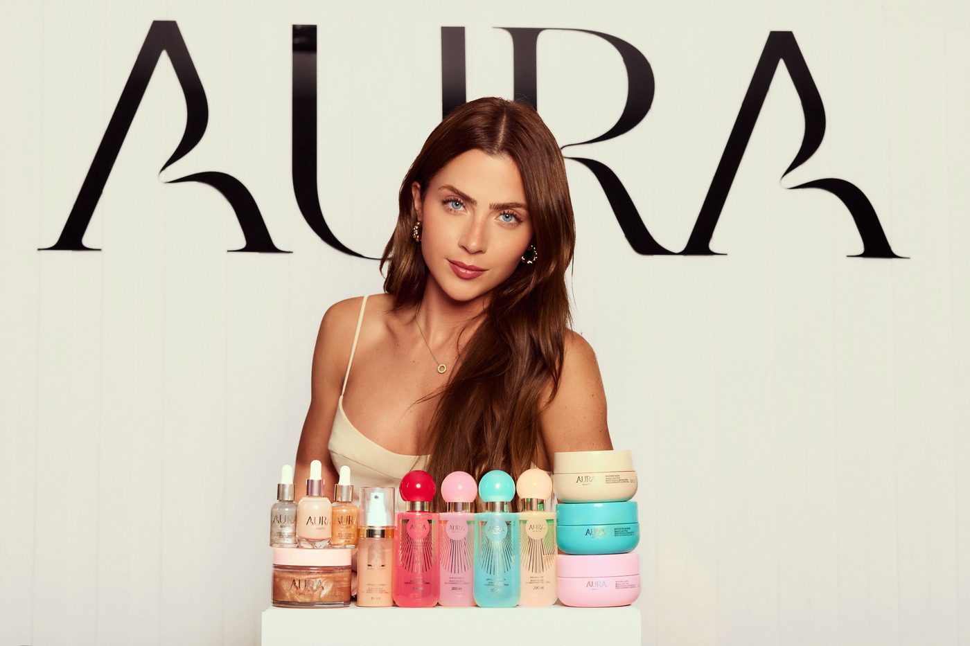 Jade Picon para AURA Beauty